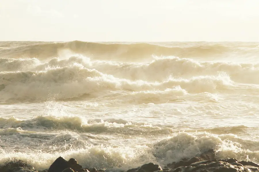 Livorno, allerta gialla per vento e mareggiate il 14 maggio