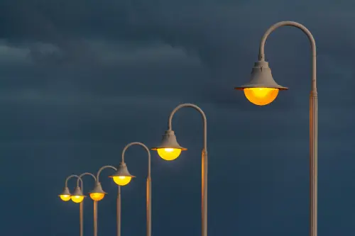 Livorno, al via i lavori per la nuova illuminazione in viale Mameli