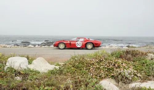 Livorno celebra Giotto Bizzarrini: agli Hangar Creativi mostra e auto storiche per il centenario