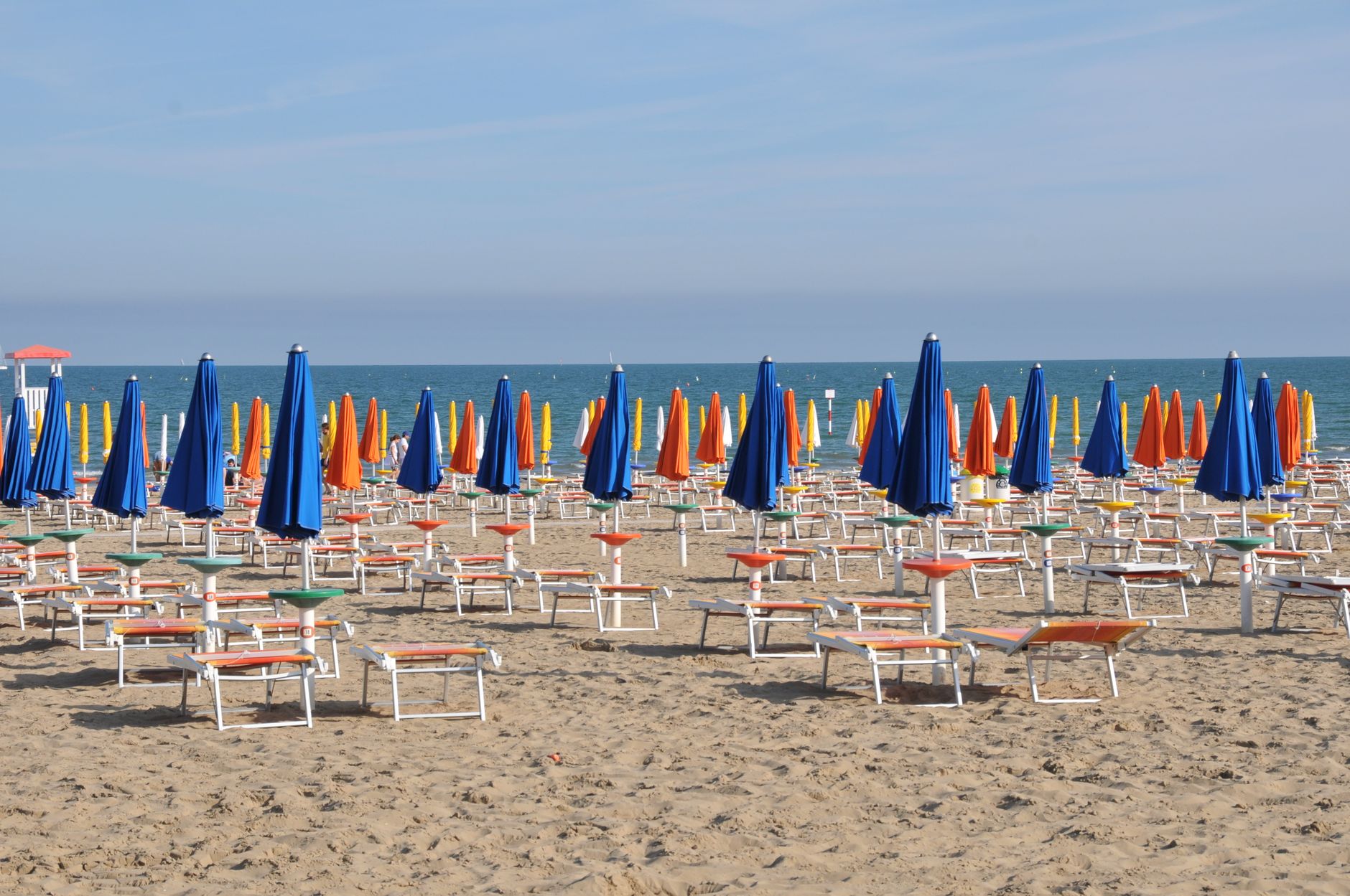 Toscana, identificati i granuli bianchi trovati sulle spiagge
